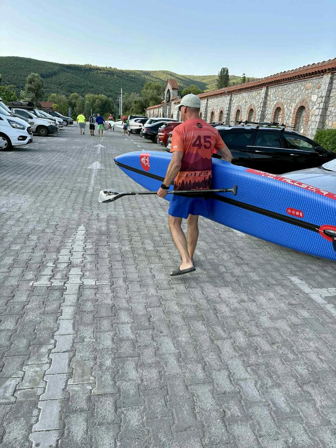 Always is good to see the SUP crew and some great SUPers from other countries around the world! (11)